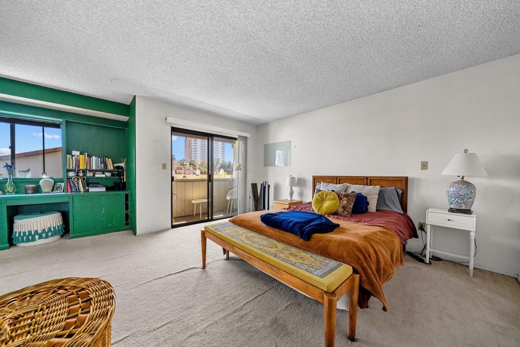 3878 La Jolla Village Dr