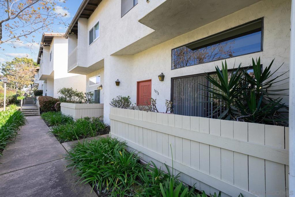 3878 La Jolla Village Dr