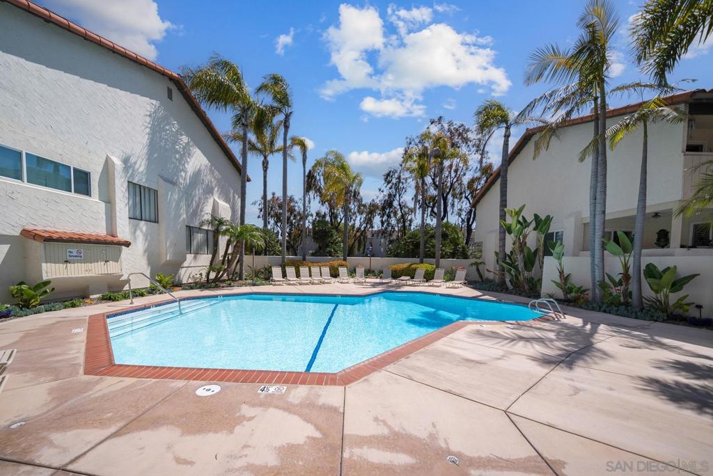 3878 La Jolla Village Dr