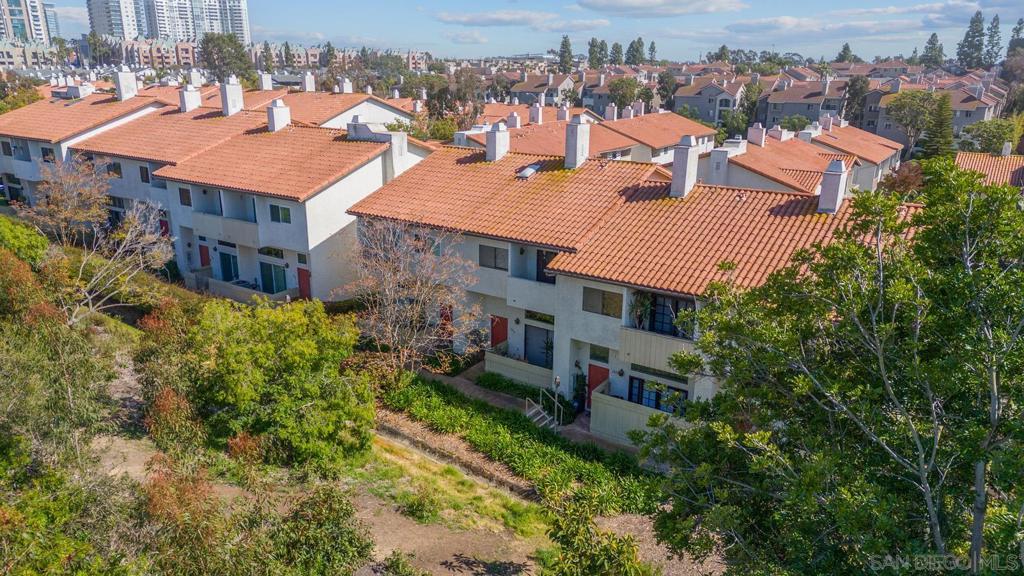 3878 La Jolla Village Dr