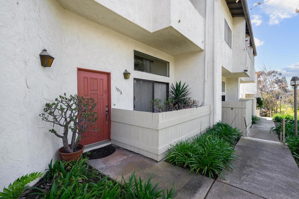 3878 La Jolla Village Dr