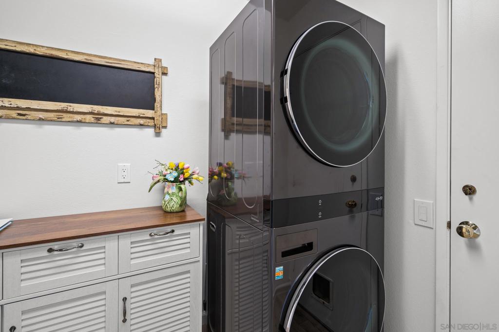 12196 San Tomas Place