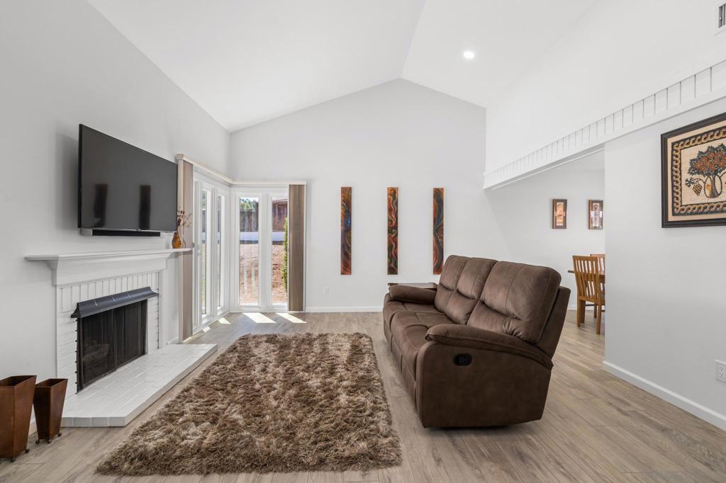 12196 San Tomas Place