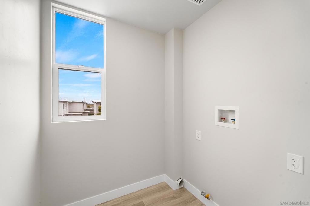 350 Imperial Beach Blvd