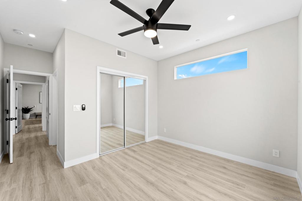 350 Imperial Beach Blvd