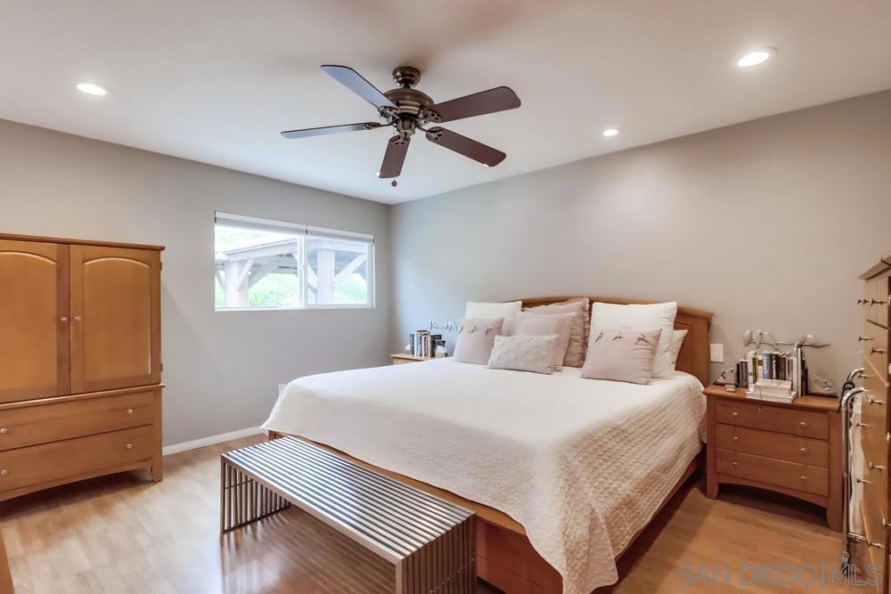 6427 Salizar Ct