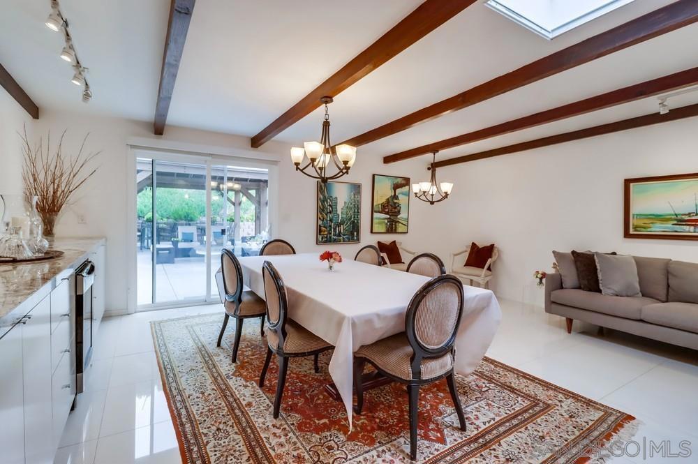 6427 Salizar Ct