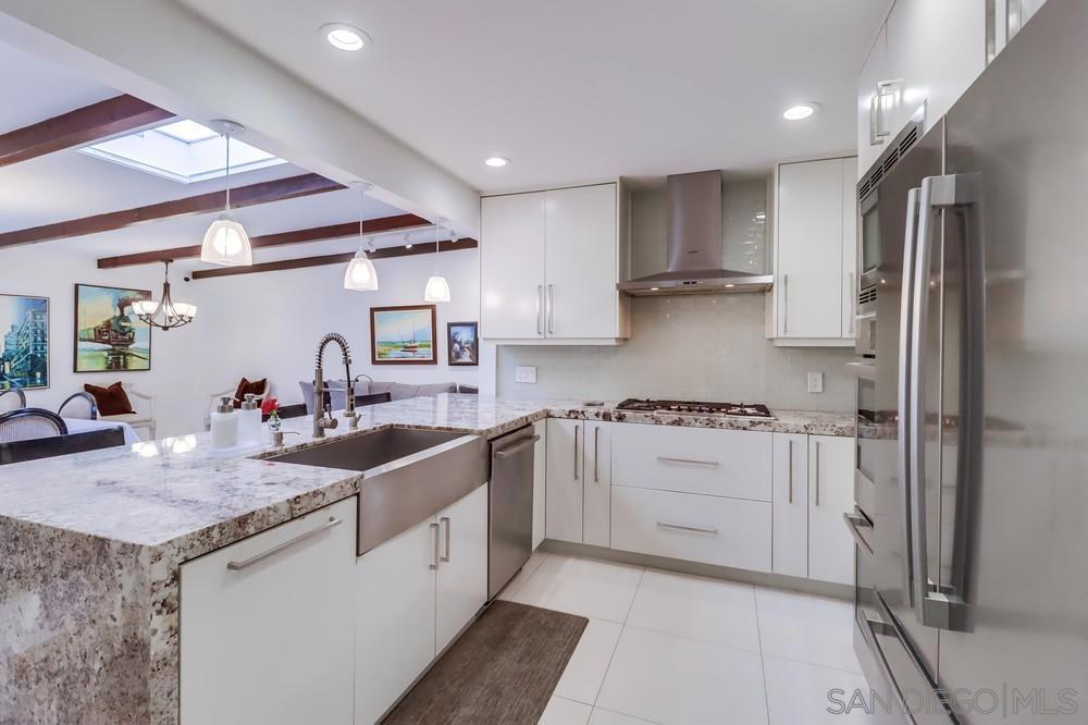 6427 Salizar Ct