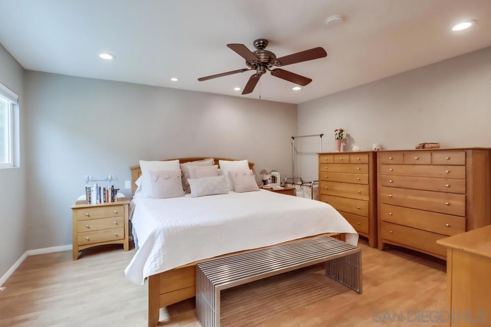 6427 Salizar Ct