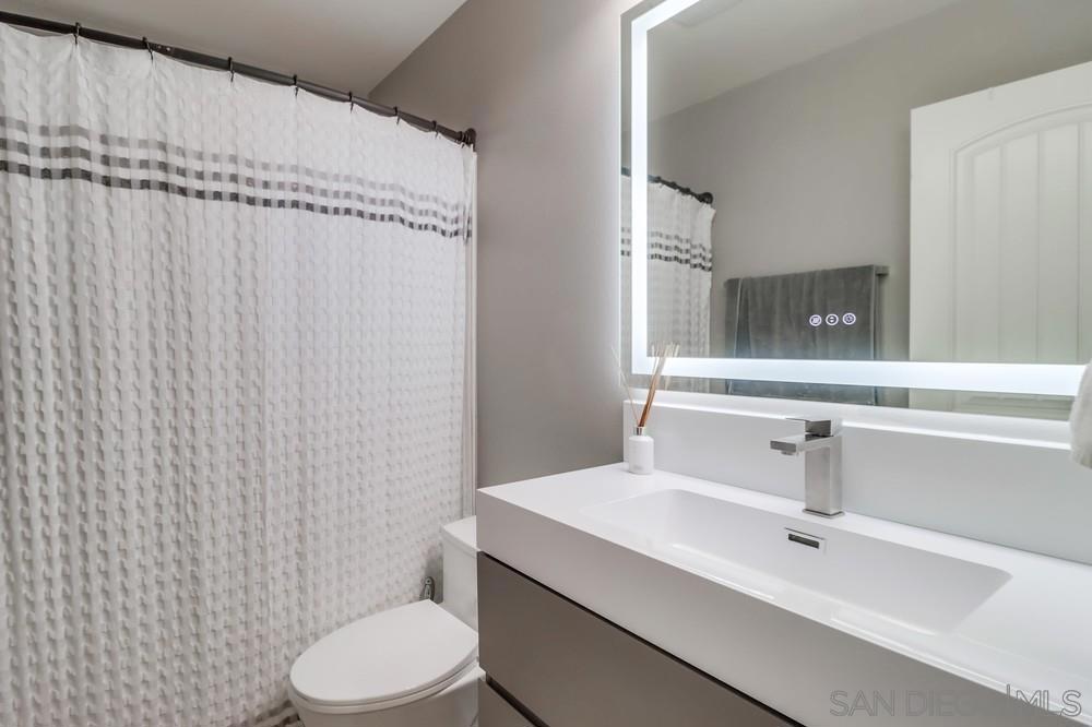 6427 Salizar Ct