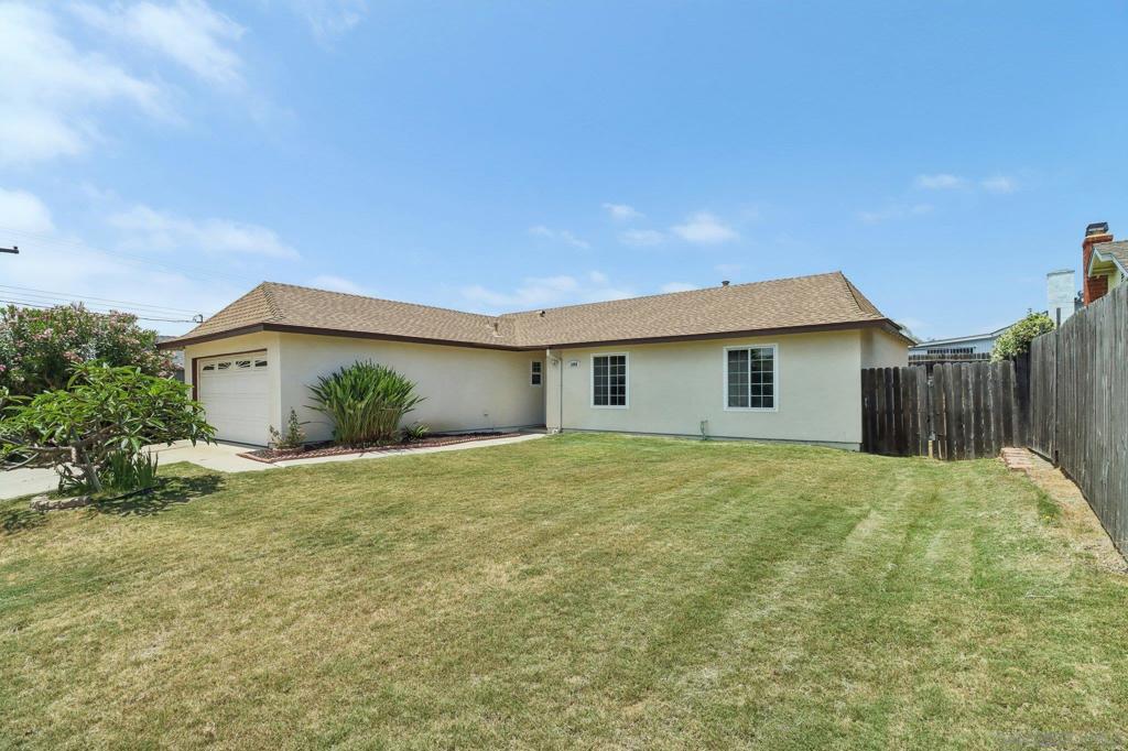 1088 Flax Ct