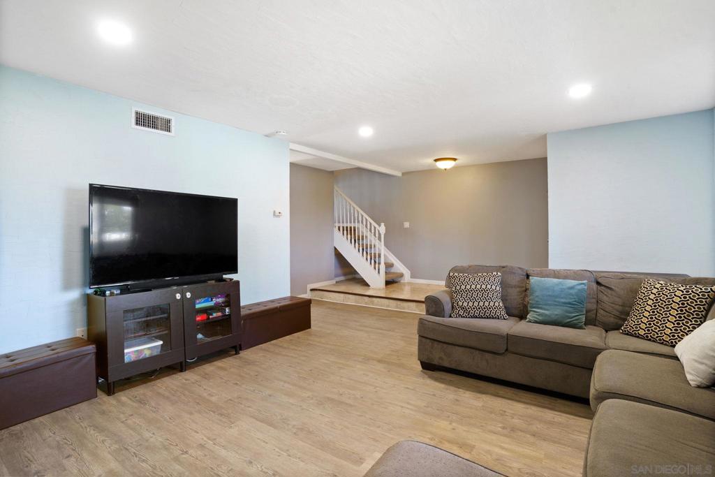 4166 Balboa Way