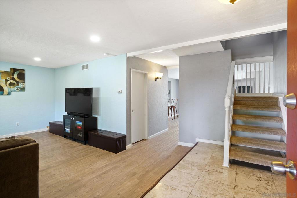 4166 Balboa Way