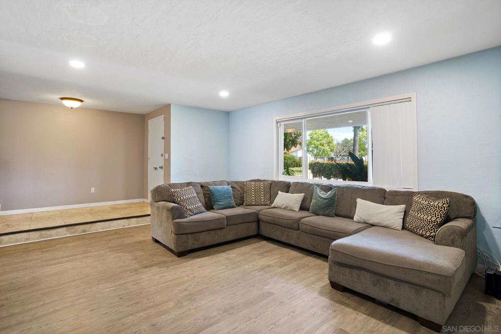 4166 Balboa Way