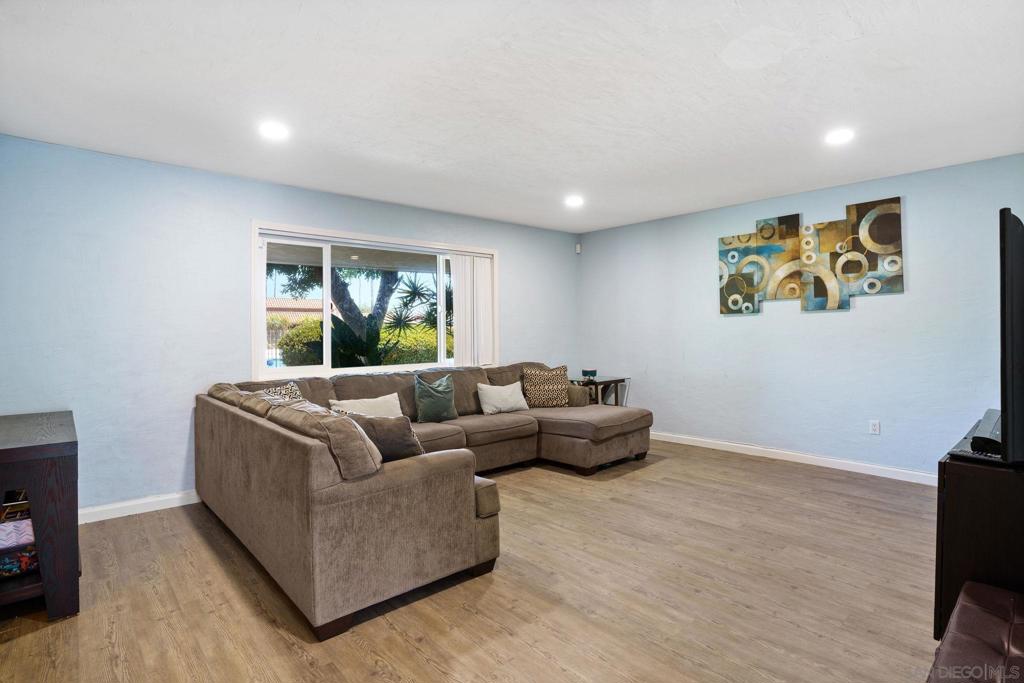 4166 Balboa Way