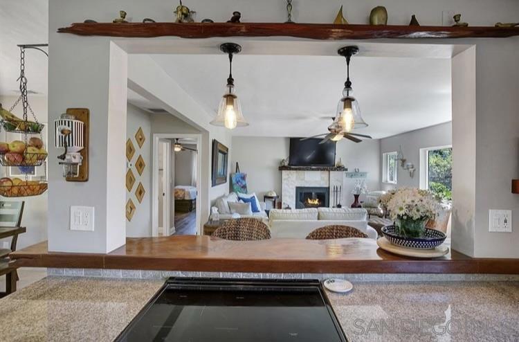 1047 Harbison Canyon Rd