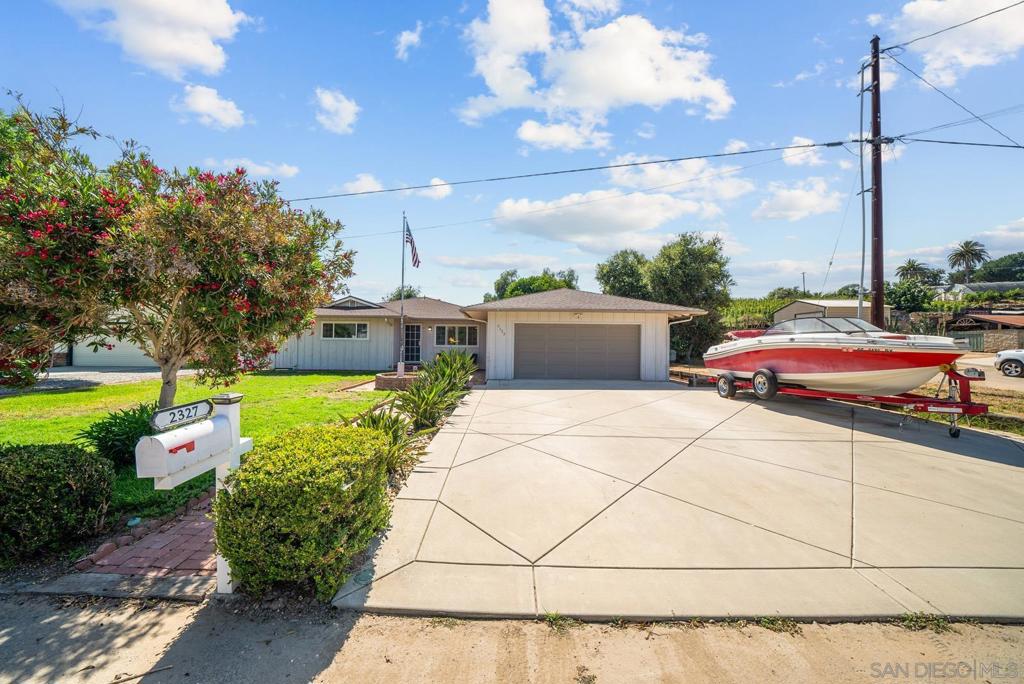 2327 Morro Rd