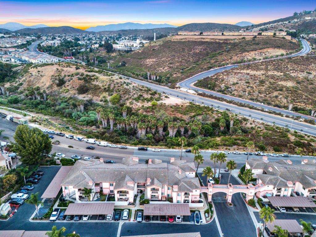 2707 Lake Pointe Dr 106