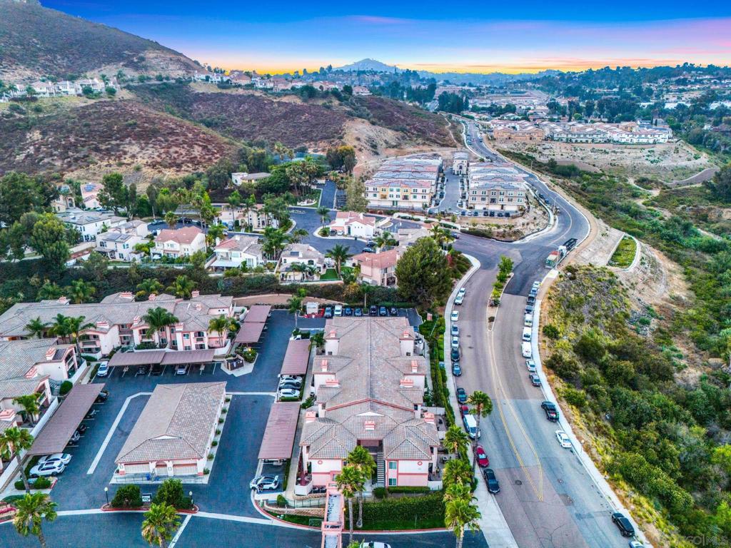 2707 Lake Pointe Dr 106