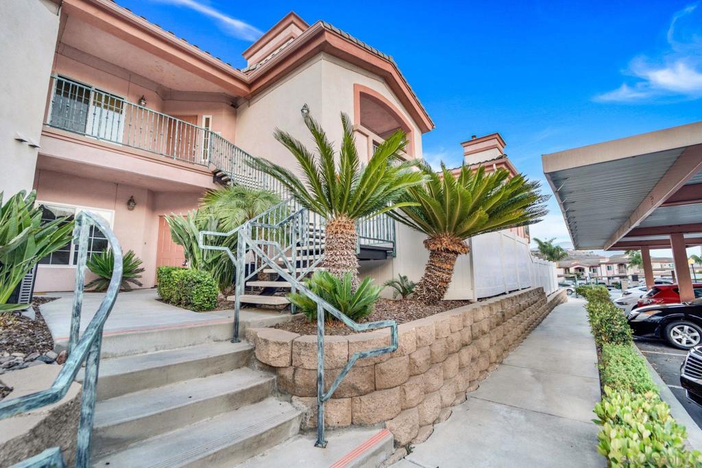 2707 Lake Pointe Dr 106