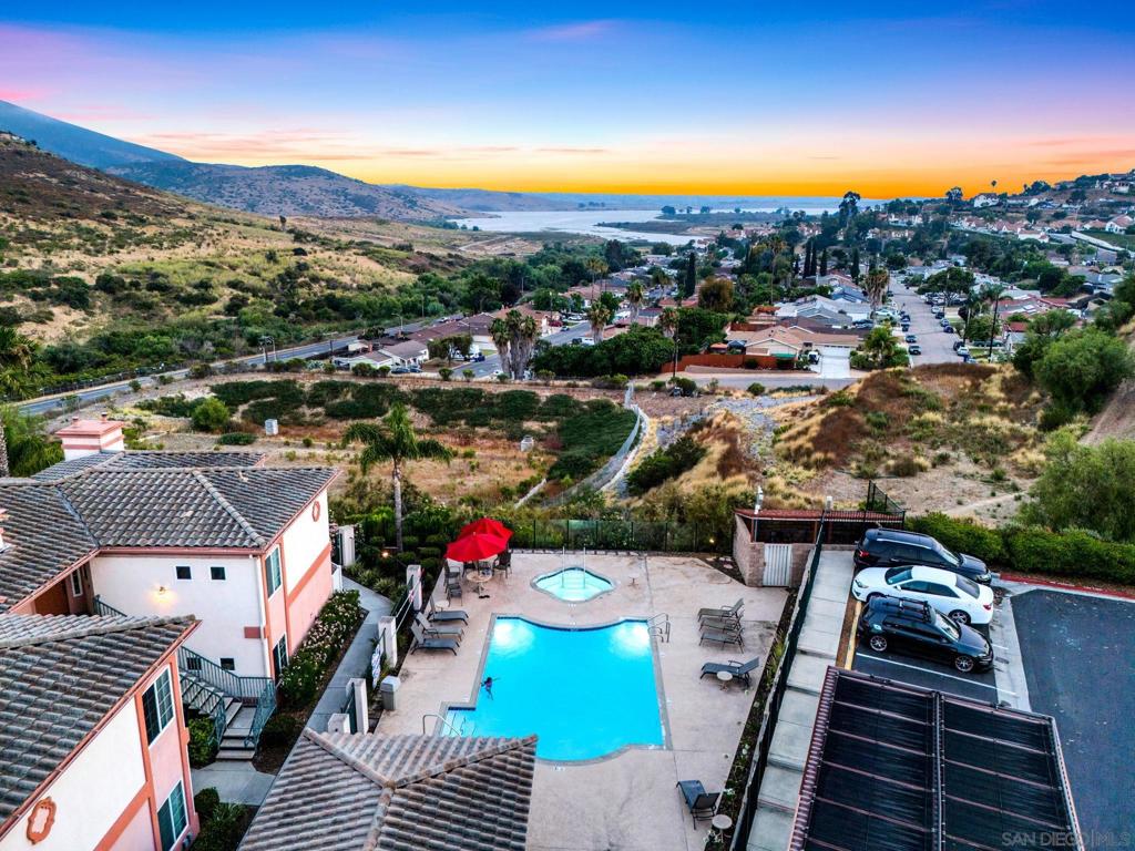 2707 Lake Pointe Dr 106