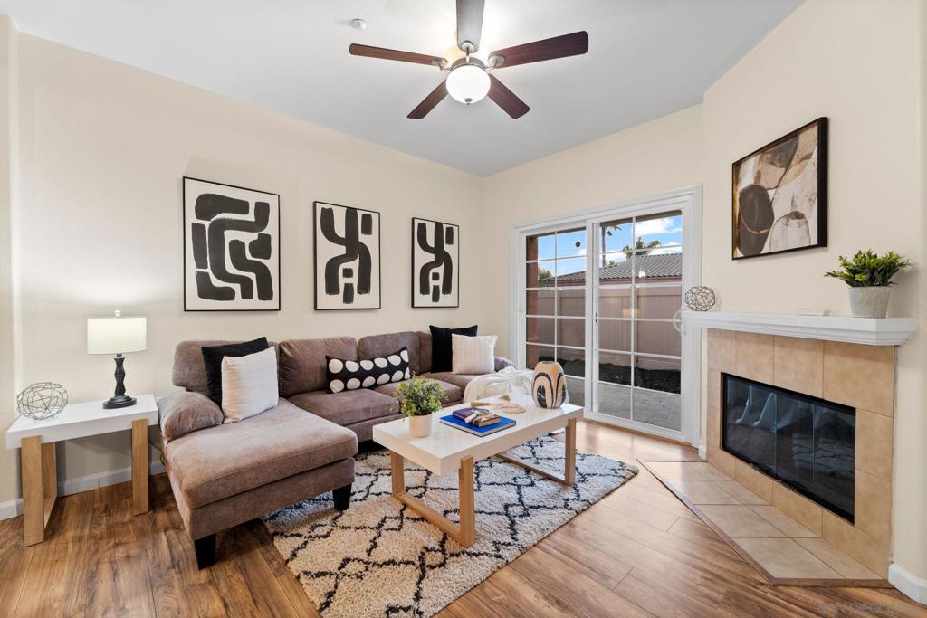 2707 Lake Pointe Dr 106