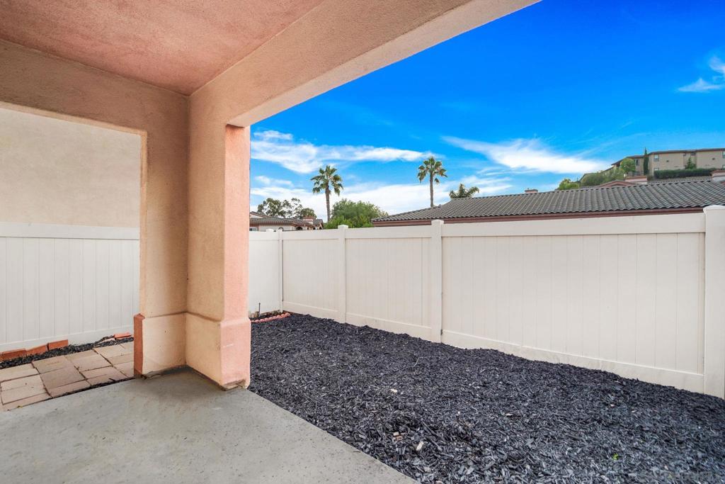 2707 Lake Pointe Dr 106