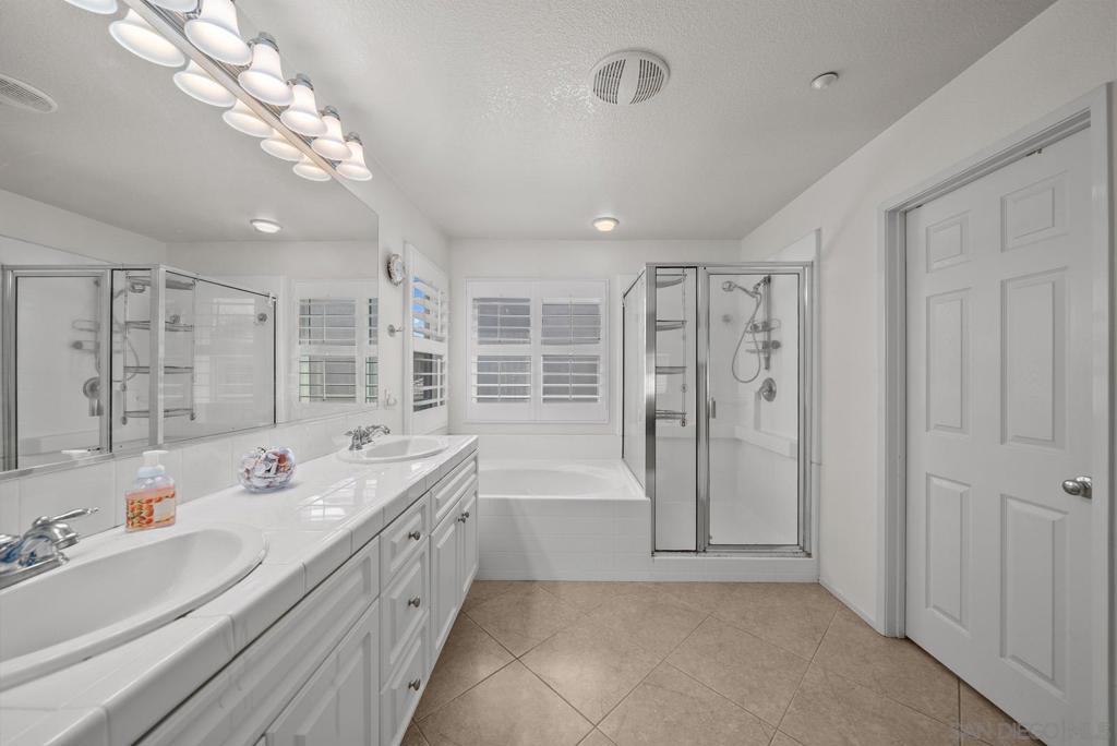 10242 Spruce Woodlands Way