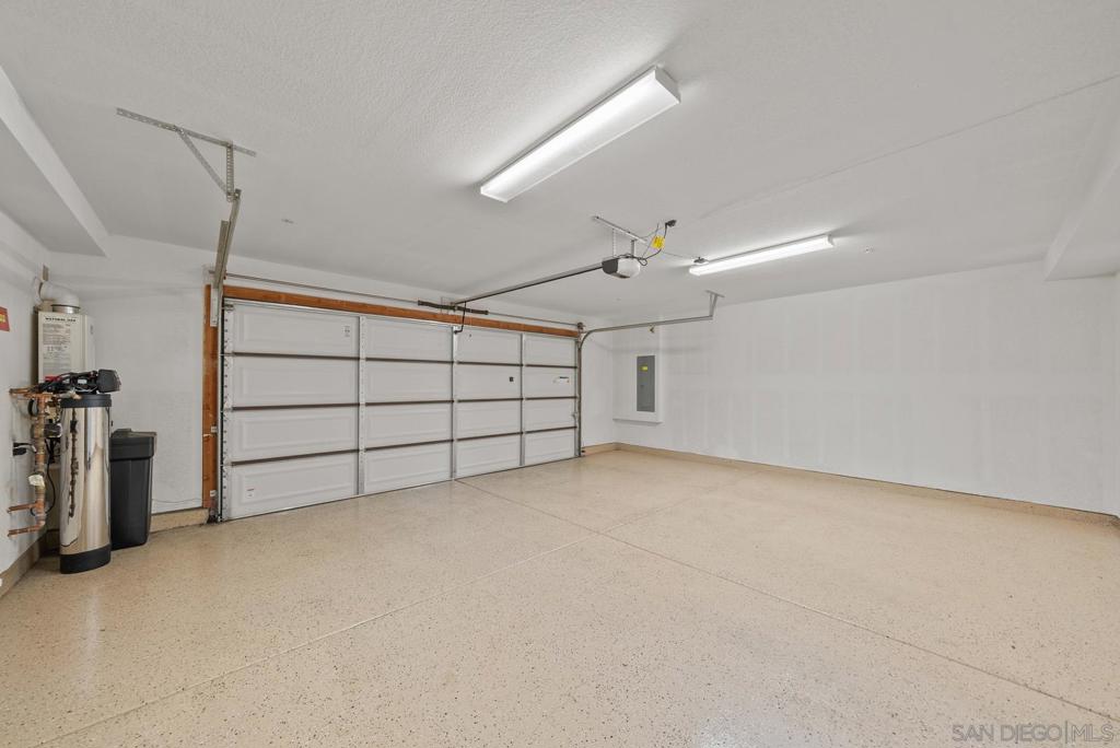 11317 Zapata Ave 9