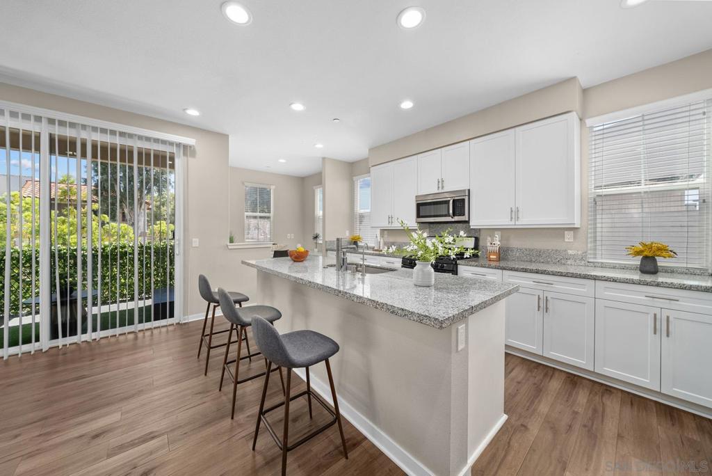 11317 Zapata Ave 9