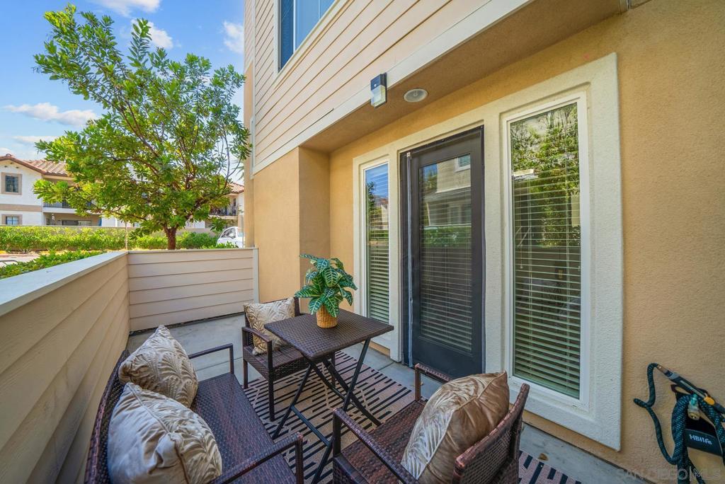 11317 Zapata Ave 9