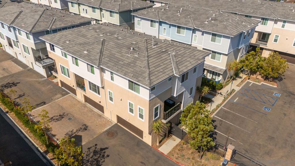 11317 Zapata Ave 9