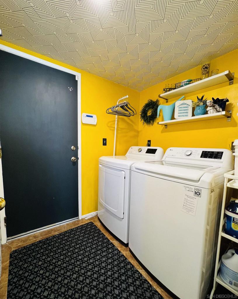 1374 Rabbit Peak Way