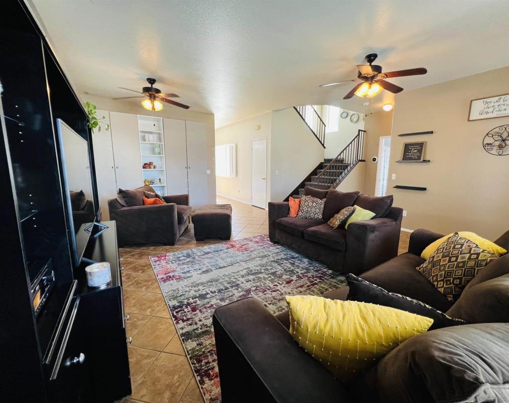 1374 Rabbit Peak Way