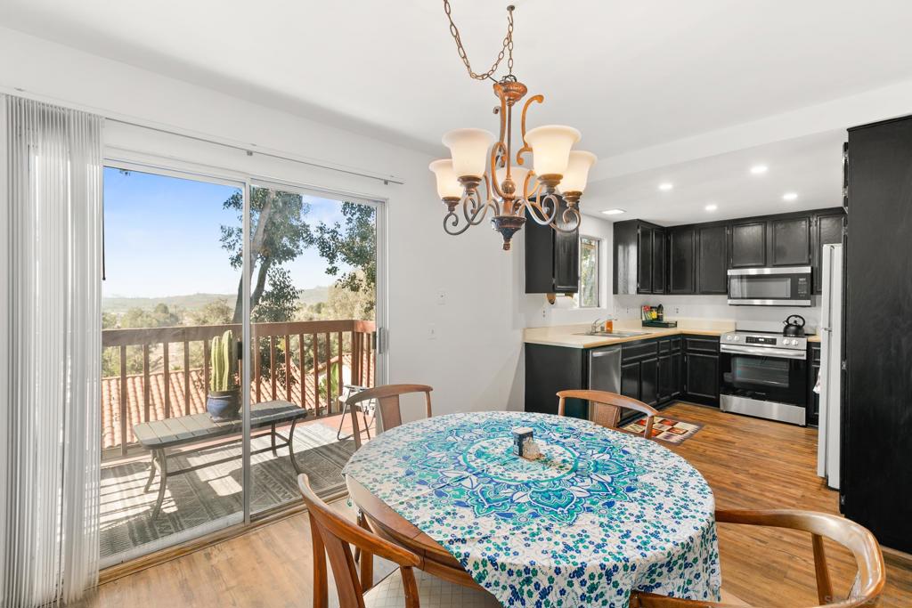 32036 Del Cielo Oeste 4D