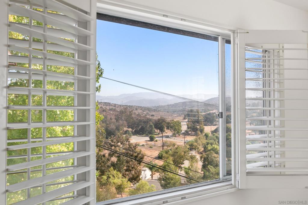 32036 Del Cielo Oeste 4D