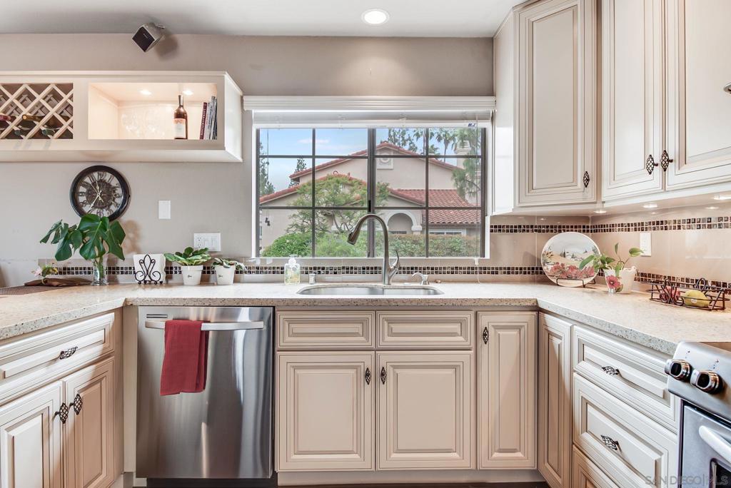 4083 Porte De Palmas 107