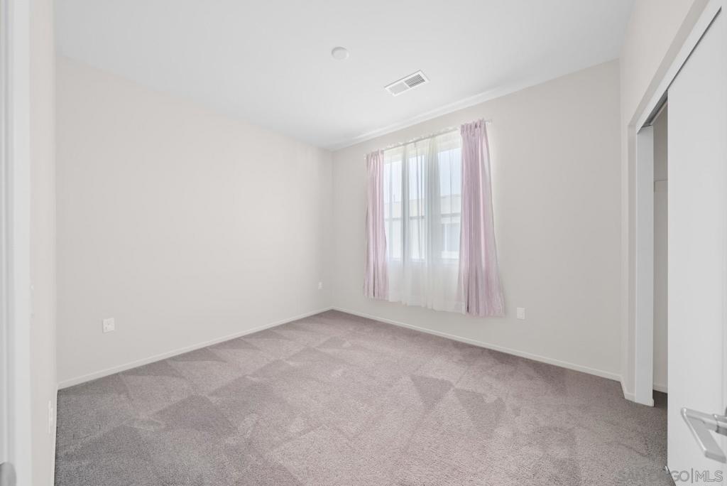 5264 Beachfront Cove St 218