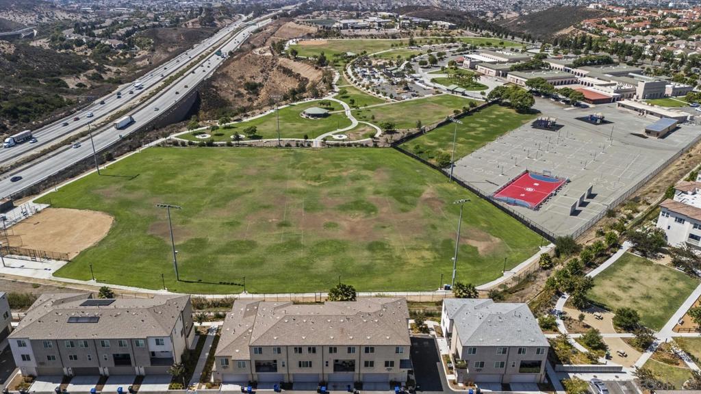 5264 Beachfront Cove St 218