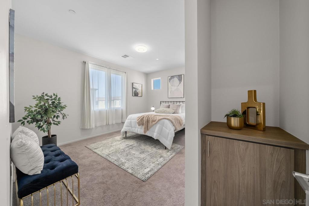 5264 Beachfront Cove St 218