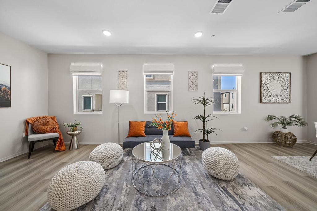 5264 Beachfront Cove St 218