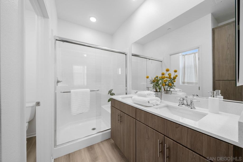 5264 Beachfront Cove St 218