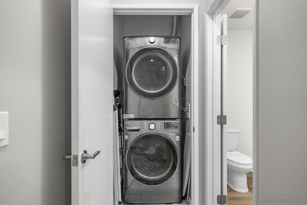 5264 Beachfront Cove St 218