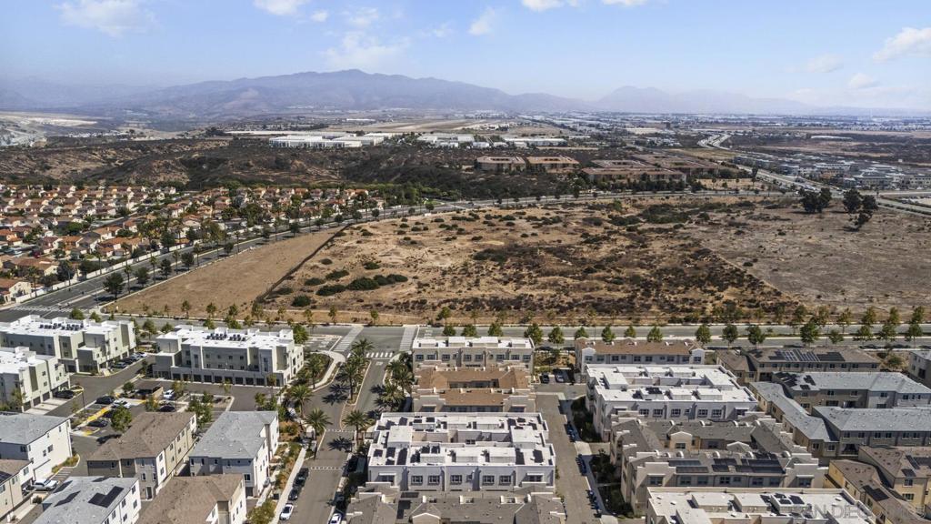 5264 Beachfront Cove St 218