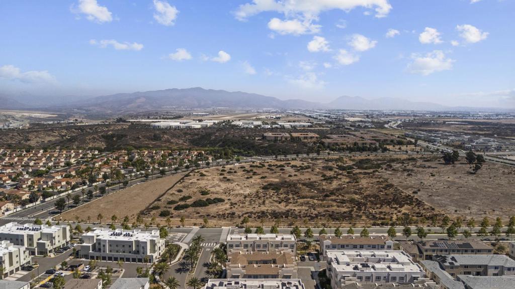 5264 Beachfront Cove St 218