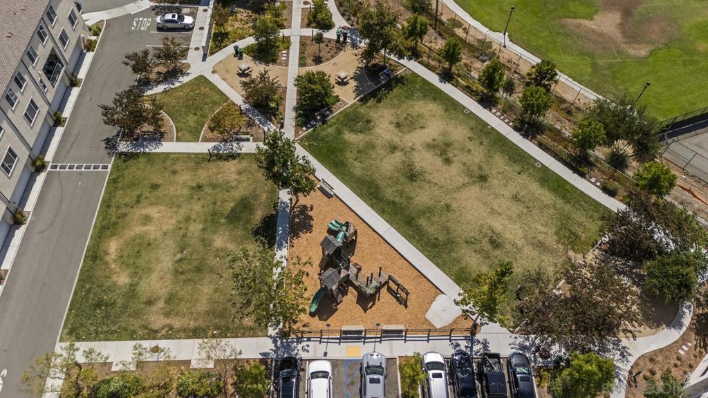 5264 Beachfront Cove St 218