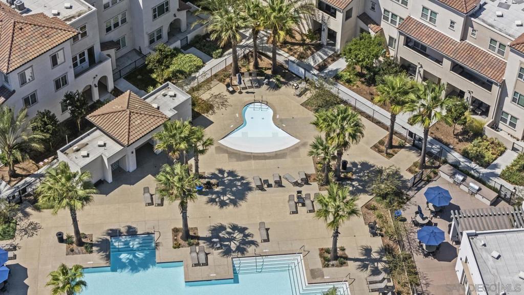 5264 Beachfront Cove St 218