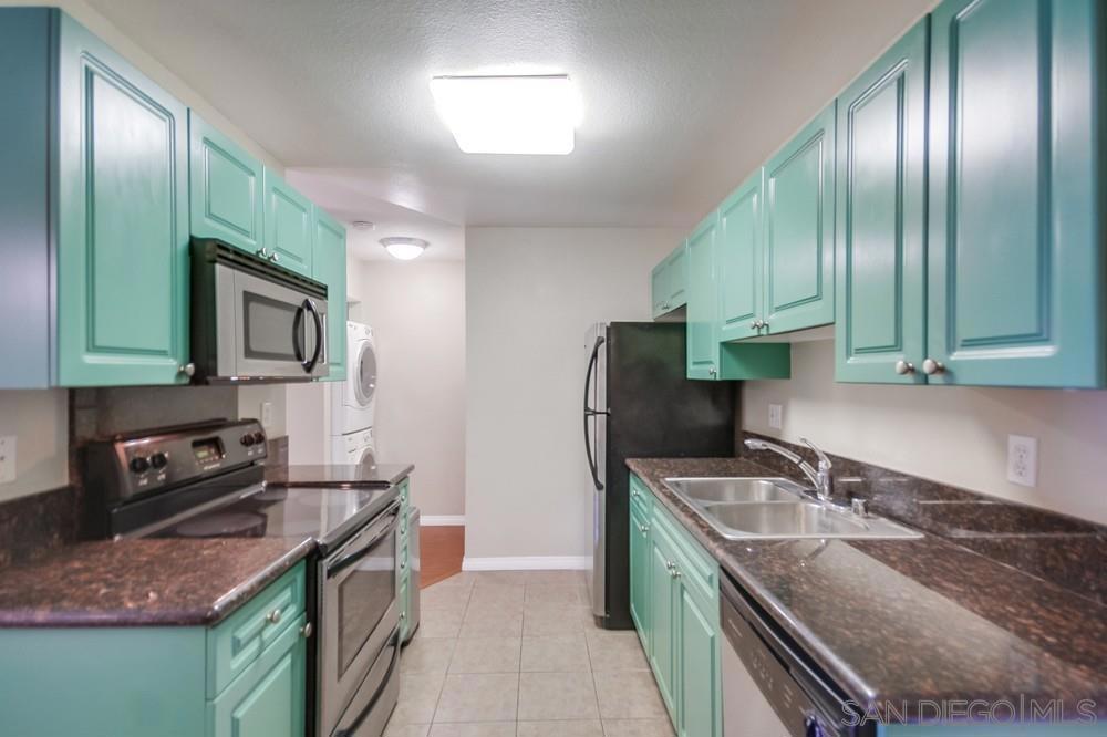 2950 Alta View Dr H105