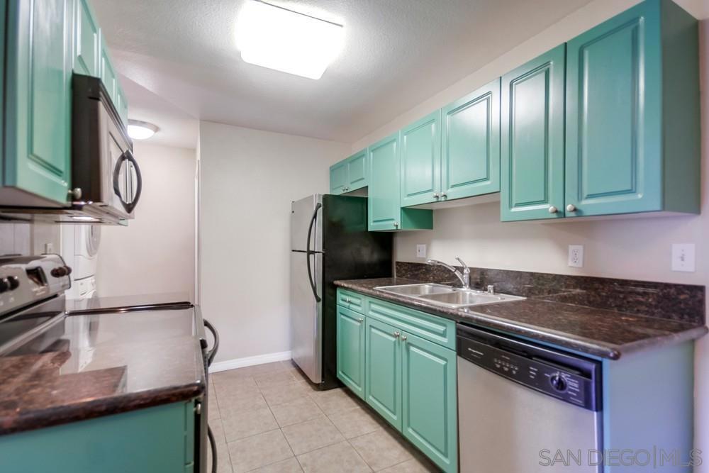 2950 Alta View Dr H105