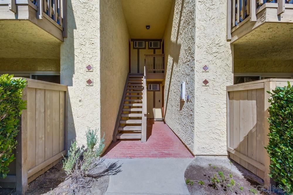 2950 Alta View Dr H105